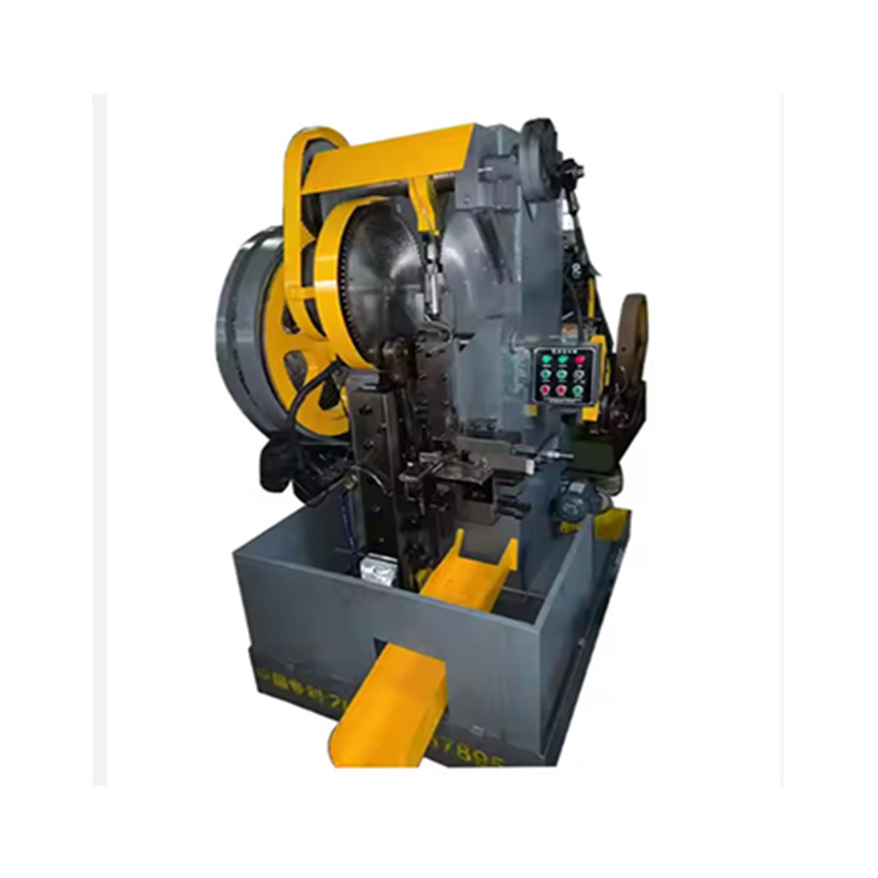 Máquina de rosqueamento de parafusos