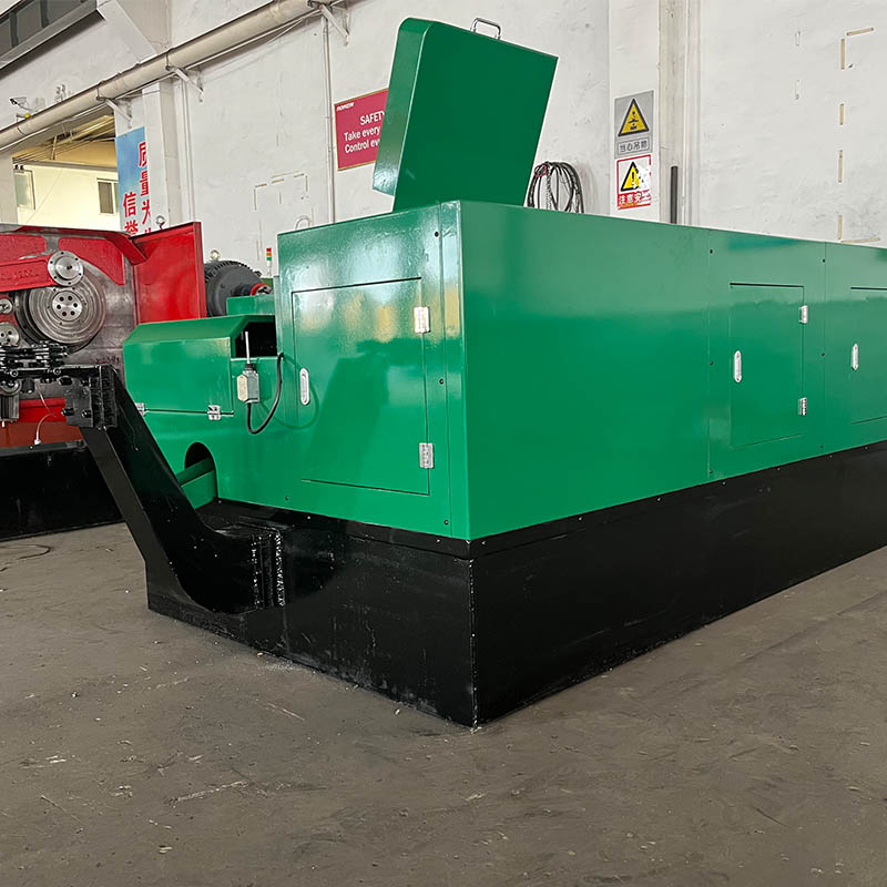 Máquina para fazer porcas metálicas de seis estações